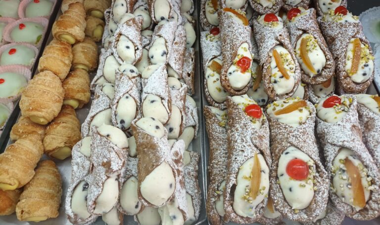 Cannoli Siciliani